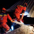 Nepristupačan teren i niske temperature otežavaju rad spasilaca u Kini, zemljotres odneo više od 130 života