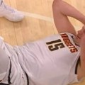 Nikola Jokić zabrinuo navijače: Denver doživeo neverovatan debakl, a Srbin završio na parketu u bolovima (video)