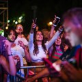 Ovogodišnji Guča festival pomera sve granice: Ovo su 3 razloga zašto ne smete propustiti priliku da budete deo nezaboravnog…