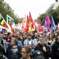 Hiljade demonstranata u Francuskoj protiv Makrona i Barnijea