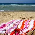 Ženu usmrtio buldožer dok se sunčala na plaži u Italiji