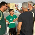 Sve je spremno… Navijači su tu… Igre mogu da počnu…