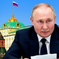 Izuzetak samo dve reči na engleskom: Putin potpisao zakon o zaštiti ruskog jezika u javnom prostoru