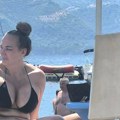 Paparaco! Goga Sekulić na plaži u skroz opuštenom izdanju: Grudi u prvom planu, stomačić ne može da sakrije!