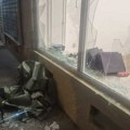 uživo Protesti u Srbiji: Napad na prostorije SNS-a u Cvijićevoj ulici, bačeni topovski udari i razbijeni izlozi