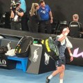 Novak Đoković još jednom pokazao svoju veličinu: Pogledajte kako je ispratio Botika Van de Zandshula na AO