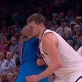 Lu Dort sramno udario Jokića! Pre mesec dana hvatao rivala za vrat, a sada izazvao novi NBA haos