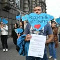 Pašić (SSP): Vlast odbija Zakon roditelj-negovatelj, roditelji protestuju