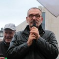 Kovačević: Vlast svesno zaglupljuje narod, glava države - vucibatina