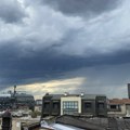 Sutra u Srbiji oblačno, posle podne lokalno pljuskovi i grmljavina