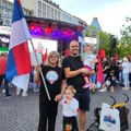 Љиљана са унуком у народној ношњи привукла пажњу на прослави Дана српске заставе: Учимо децу одакле долазе