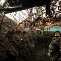 Kijev: Ukrajinska vojska učvrstila mostobrane na levoj obali Dnjepra