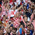 UEFA vrlo stroga prema komšijama: Evo kakvu kaznu su dobili Hrvati zbog navijača na euru!
