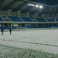 SSP: Stadion u Loznici pun nedostataka, grejači za travu nisu odledili sneg na terenu