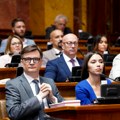 „E, ovo je definicija šizofrenije“: Pogledajte zahtev koji je potpisalo 100 poslanika vlasti u vezi tzv. referenduma o…