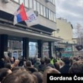 Protest jednog od sindikata EPS-a u Beogradu kao znak solidarnosti sa studentima