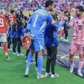 Golmani blistali i "pokvarili" spektakl na otvaranju SP, Mesiju i drugovima bod protiv Al Ahlija