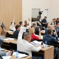 Skupština grada o rebalansu budžeta: Odbornica Nestorovićevog pokreta prekinuta kada je krenula priča o Vidovdanu