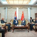 Ministar odbrane Gašić i ambasador Kine Li Ming o vojnoj saradnji i predstojećoj poseti Pekingu
