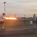 Ljudi vrište, opšti haos! Pao avion, pojavio se jeziv snimak (video)