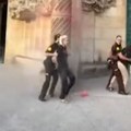 VIDEO: Klimatske aktivistkinje crvenom farbom isprskale crkvu Sagrada Familija u Barseloni