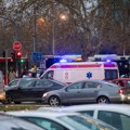 Muškarac teško povređen u Batajnici, na njega pao auto sa dizalice