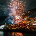 BUDVA ZA DOČEK 2026: Sedam dana spektakla i novogodišnji aranžmani već od 40 evra Black Friday 2025 Srbija – Najbolji popusti…