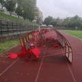 Ponovo uništen stadion u Vršcu: Vandali srušili i polomili natkrivene stolice