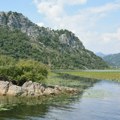 Automobil sa srpskim tablicama sleteo u Skadarsko jezero: Saobraćajka kod Virpazara