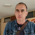 Gruhonjić o demoliranju automobila njegovog sina: Šta je sledeće, da ubistva kritičara režima postanu normalna?