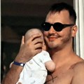 Aleksa Balašević pokazao sina Đorđa: Prvi put na letovanju sa naslednikom, prizor topi srca