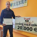 Humanitarac Marko Nikolić uručio je 20.000 evra Nacionalnom udruženju roditelja dece obolele od raka NURDOR za kupovinu…