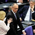 (Video) Merc razočaran, šolc u neverici odmahuje glavom: Snimci govore više od reči: Ovo su reakcije nesuđenog i bivšeg…