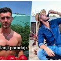Фармер го до појаса рекламира парадајз! Жене из региона у трансу: "Мали обуци се, има нас са слабим срцем"