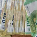 Građanima ovih zemalja počela da stižu upozorenja: Držite gotovinu kod kuće, može vam zatrebati u ratu