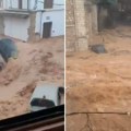 Apokaliptični prizori u Španiji, vodena bujica nosi sve pred sobom: Ulice pretvorene u reke, stradala baka (102)