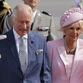 Kralj Čarls i Kamila u poseti Francuskoj: Pokušaće da okrene stranicu teških bilateralnih odnosa (foto)