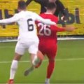 Pogledajte kako je Gajić skrivio penal i dobio crveni karton! Rusi poveli sa "bele tačke", Petrović pročitao stranu, ali...