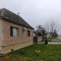 Prodaju kuću od 112 kvadrata u nikincima! Stara je 45 godina, a iznenadiće vas njena procenjena vrednost