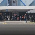 Tonka zbog reda za hleb Ivonu udarila 2 puta nogom u glavu, jedva je savladali: Nesvakidašnje scene u Zagrebu