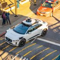 Samovozeći automobili nisu ni blizu savršenstva: Udaraju u lutke dece i prave haos!