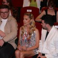Sara Jo zablistala prvi put u javnosti nakon raskida: Haljina ukrala svu pažnju, dok se šuška o novom dečku