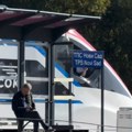 (Foto, video) Od danas radi šalter za prodaju voznih karata na novom železničkom stajalištu TPS Novi Sad u Rumenačkoj ulici…