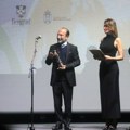 "Beogradski pobednik" farhadiju: Uručena nagrada za izuzetan doprinos filmskoj umetnosti u okviru ovogodišnjeg Festa