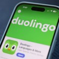 Duolingo nas emotivno manipuliše! Evo kako je jedna od najomraženijih aplikacija oborila sve rekorde poslovanja ove godine