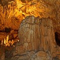 Posetite Potpećku pećinu