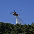 Požar na grčkom ostrvu: 10 vatrogasnih vozila i dva helikoptera gase stihiju