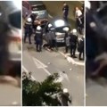 Muškarac vezan leži na zemlji, a policajac ga šutira između nogu: Bolne scene svirepog postupanja policije u Valjevu VIDEO