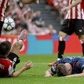 FOTO Težak sudar glavama u Ligi šampiona, svi su se uplašili za novu zvezdu Arsenala