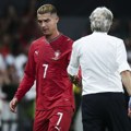Haos se nastavlja - Žezus "nije stigao" da pročita saopštenje Ronalda